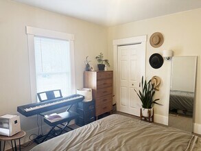 37 Prospect St Ave in Waltham, MA - Building Photo - Building Photo