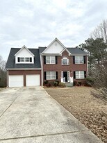 3825 Tristan Way in Suwanee, GA - Building Photo