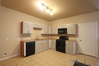 8219 Malago Point Dr in Cypress, TX - Foto de edificio - Building Photo