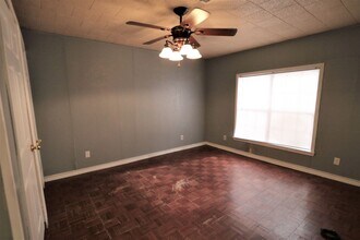 2708 Avenue N in Nederland, TX - Building Photo - Building Photo