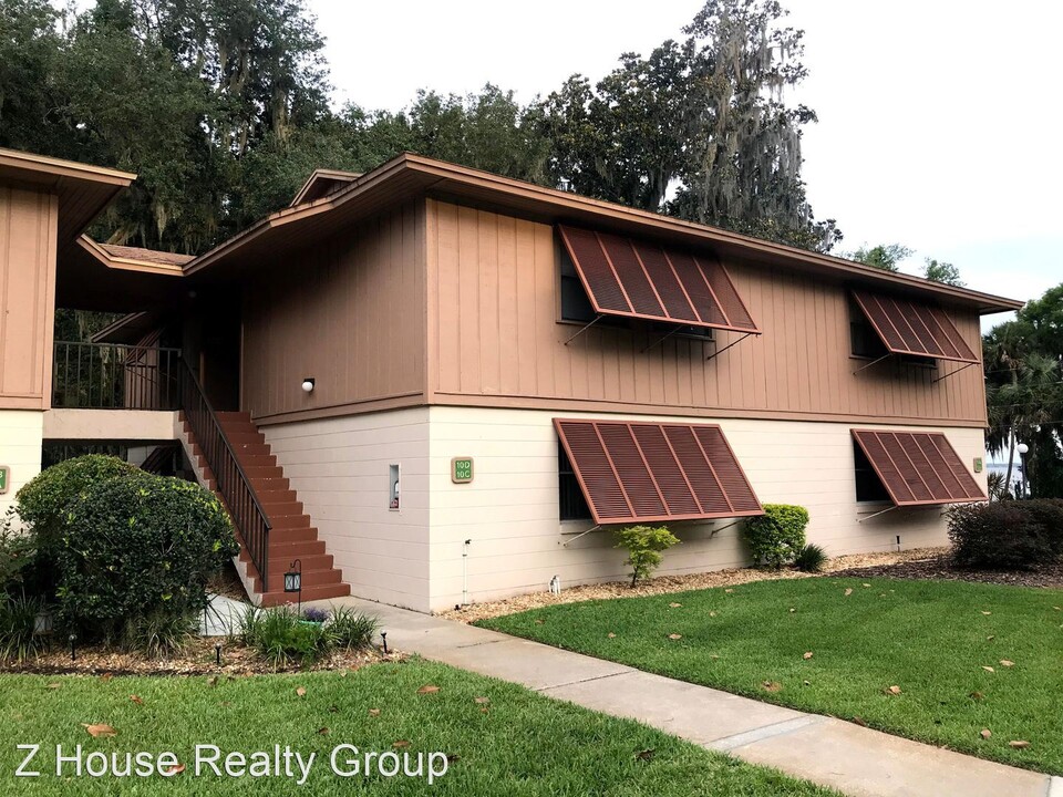 190 Hickory Woods Ct-Unit -Unit 10D in Deltona, FL - Building Photo