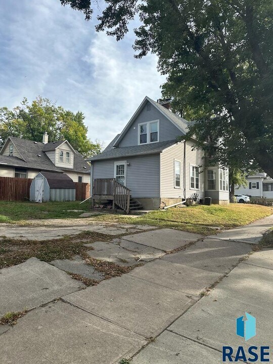 425 N Prairie Ave in Sioux Falls, SD - Building Photo