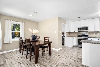 22011 Kenchester Dr in Houston, TX - Building Photo - Building Photo