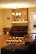 2317 Sherbrook St, Unit 2