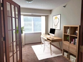 Lakewood Place Apartments in White Bear Lake, MN - Building Photo - Building Photo