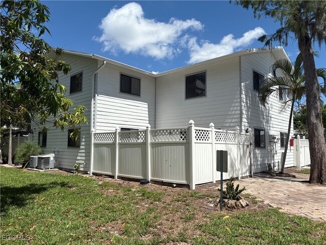 property at 7737 Tamara Lee Ct