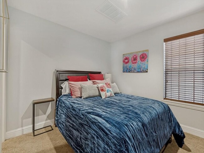 property at 1018 Pavillion St
