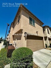 2525 Villa Terrace Ln in Sacramento, CA - Building Photo - Building Photo