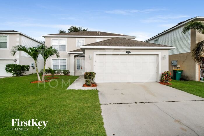 2315 Canopy Dr in Melbourne, FL - Building Photo
