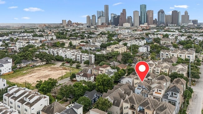 property at 2022 Sabine St