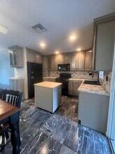 15808 Mayall St in Los Angeles, CA - Building Photo - Building Photo