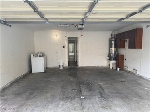 4045 N Elkridge Dr in Las Vegas, NV - Building Photo - Building Photo