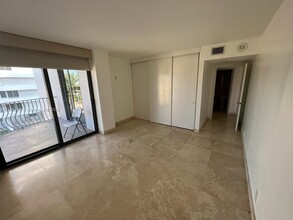 8877 Collins Ave, Unit 404 in Surfside, FL - Building Photo - Building Photo