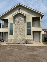 1020 Jesse St, Unit 2 in Weslaco, TX - Building Photo