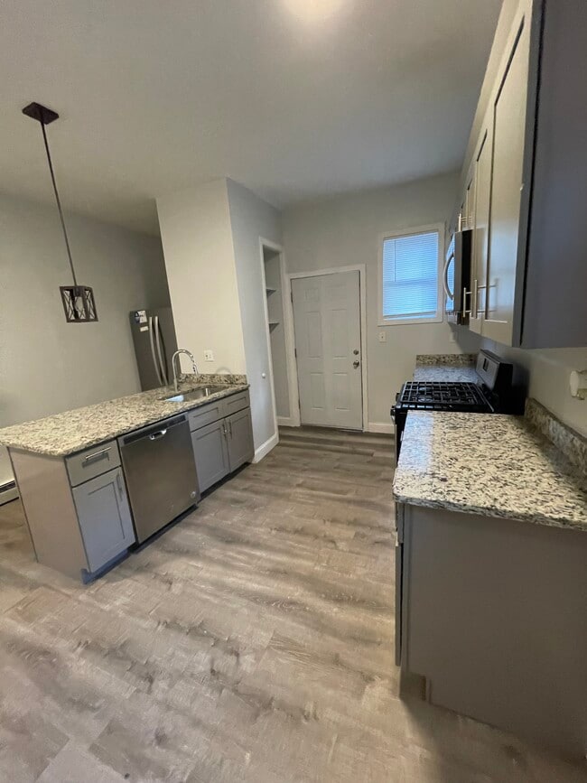 164 Bridgham St, Unit #1