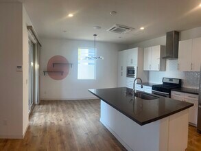 475 Tailoff Ln in Sacramento, CA - Building Photo - Building Photo