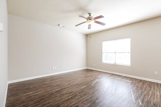 1213 Faye Ct in Mcdonough, GA - Building Photo - Building Photo