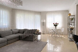 20000 E Country Club Dr, Unit 311 in Aventura, FL - Foto de edificio - Building Photo