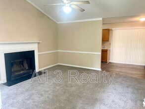1071 Bridle Creek Dr in Flowery Branch, GA - Building Photo - Building Photo