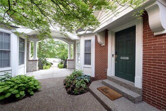 7709 Gannon Ave in St. Louis, MO - Building Photo - Building Photo