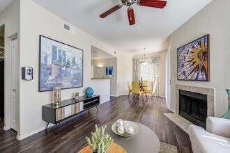 Tresa at Arrowhead in Glendale, AZ - Building Photo - Interior Photo