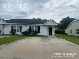 2515 East St in Winterville, NC - Building Photo
