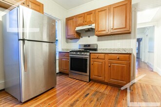 22 Littell Rd, Unit 1 in Brookline, MA - Building Photo - Building Photo