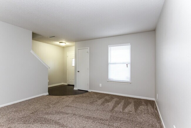 6589 W Jefferson Ct in McCordsville, IN - Building Photo - Building Photo
