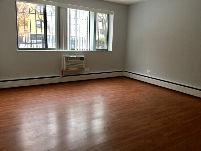 6012 N Kenmore Ave in Chicago, IL - Building Photo - Building Photo
