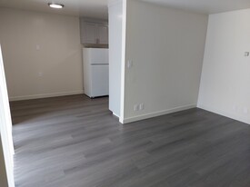 1100 Ranchero Way in San Jose, CA - Building Photo