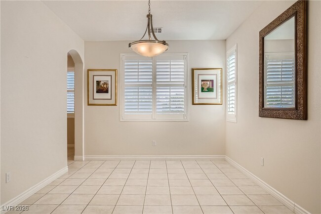 property at 1824 Summit Gate Ln