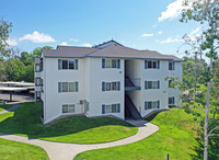 Village on Broadway in Spokane Valley, WA - Foto de edificio - Building Photo