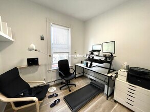 266 Windsor St, Unit 2R in Cambridge, MA - Foto de edificio - Building Photo