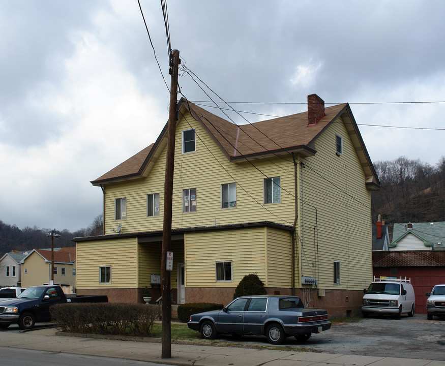 1842 Main St in Pittsburgh, PA - Building Photo