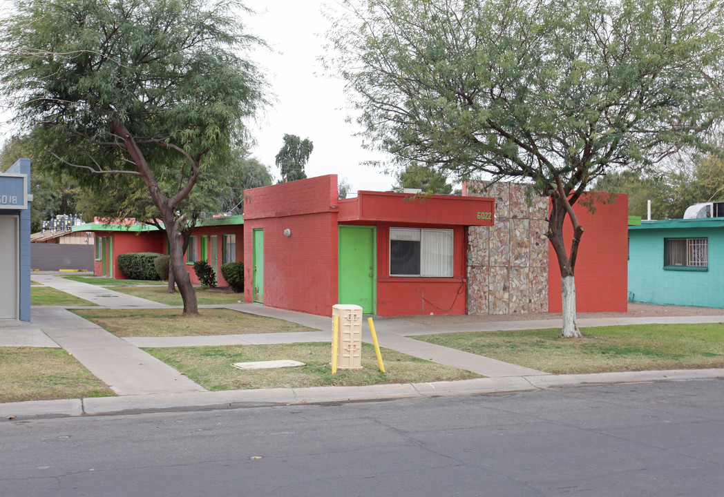 6022 N 60th Ave in Glendale, AZ - Building Photo