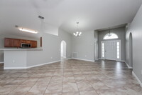 5390 Silver Thistle Ln in St. Cloud, FL - Foto de edificio - Building Photo