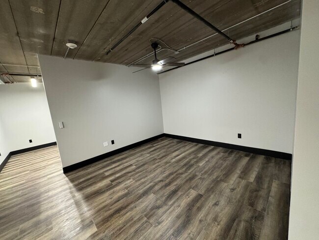 217 S Badger Ave-Unit -207 in Appleton, WI - Building Photo - Building Photo