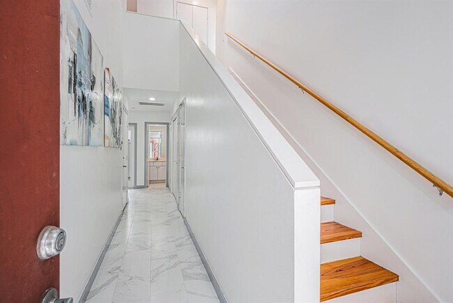 6132 Grand Blvd in Houston, TX - Building Photo - Building Photo