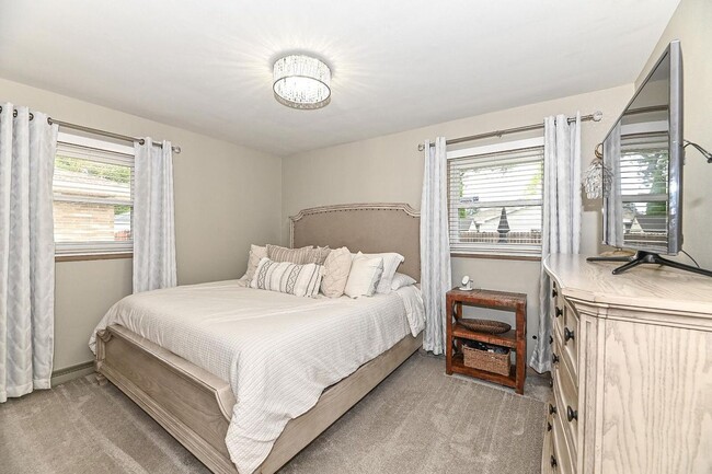 1208 Montclair Dr in Racine, WI - Building Photo - Building Photo