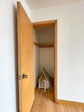 6920 W Center St in Milwaukee, WI - Building Photo - Building Photo