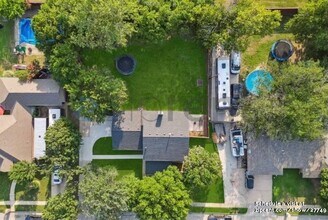 127 Hardwicke Ln in Little Elm, TX - Foto de edificio - Building Photo