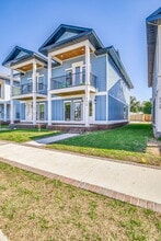 562 N De Villiers St, Unit B in Pensacola, FL - Building Photo - Building Photo