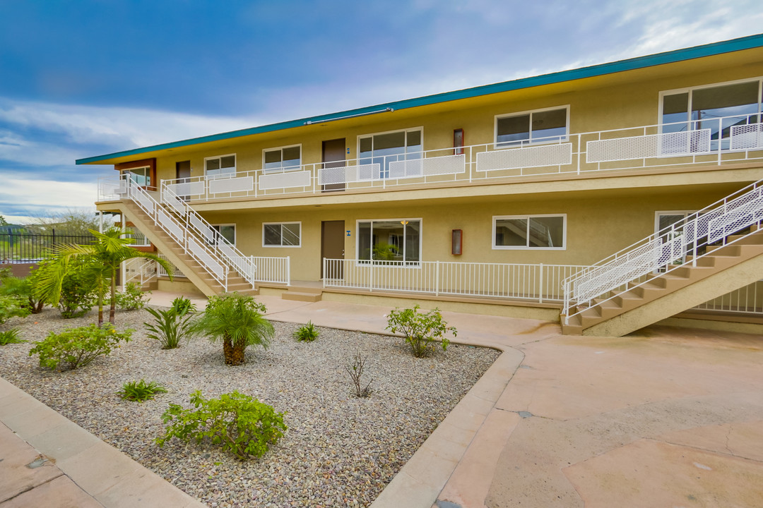 51st Street Apartment Homes in San Diego, CA - Building Photo