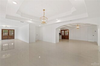 7000 Mile 7 Rd in Mission, TX - Building Photo - Building Photo