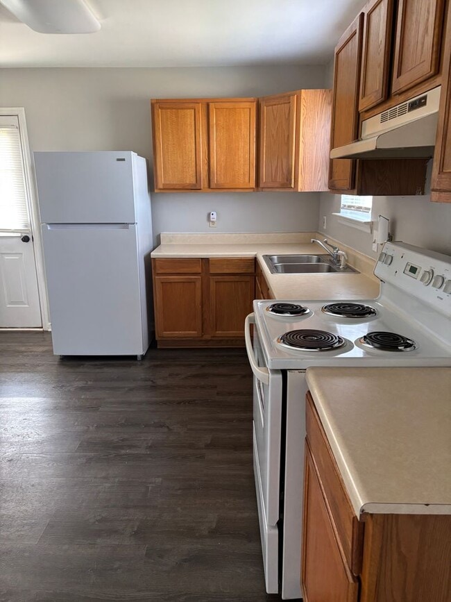 909 Modena Rd in Decherd, TN - Building Photo - Building Photo