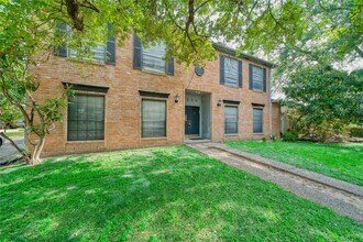 8006 Albin Ln in Houston, TX - Building Photo - Building Photo