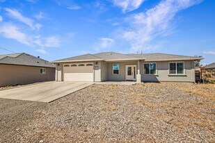 5979 Kibler Rd in Paradise, CA - Building Photo