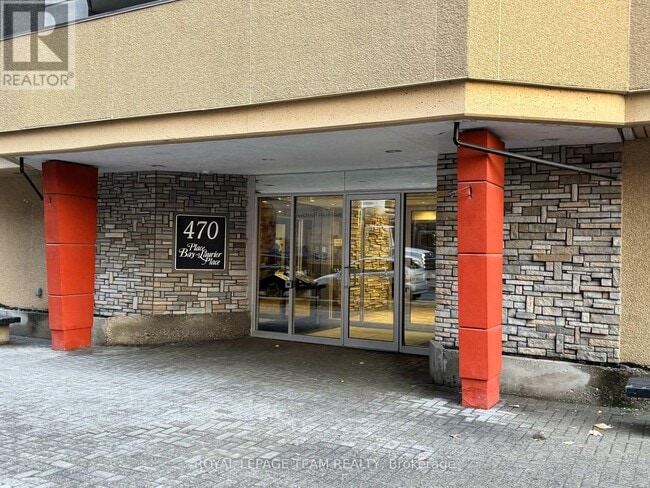 property at 470 Laurier Ave W