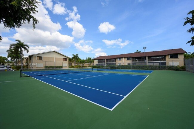 100 SE 7th St in Deerfield Beach, FL - Building Photo - Building Photo