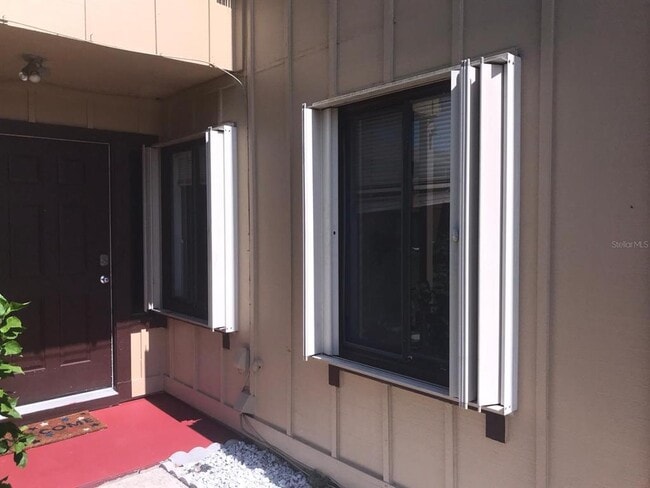 112 Oakwood Village Cir in Daytona Beach, FL - Building Photo - Building Photo